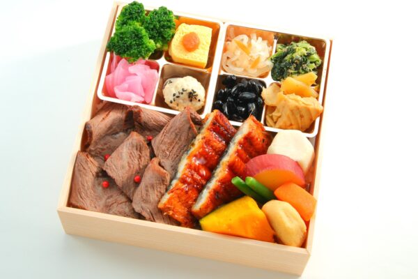 [ 11 ] 和牛ローストビーフとうなぎ重