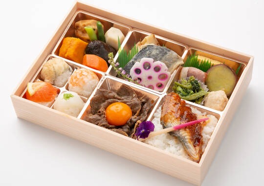 [ 43 ] 福寿(ふくじゅ) 和牛すき焼き6マス御膳