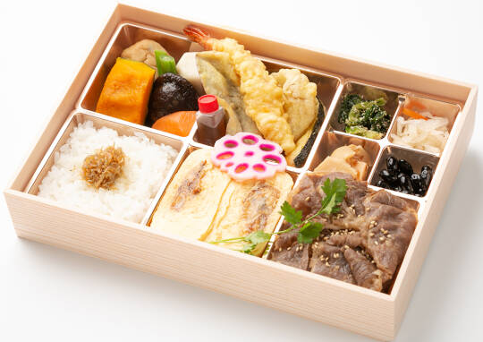 [ 47 ] だし香る鰻巻きと甘辛すき焼きの贅沢御膳
